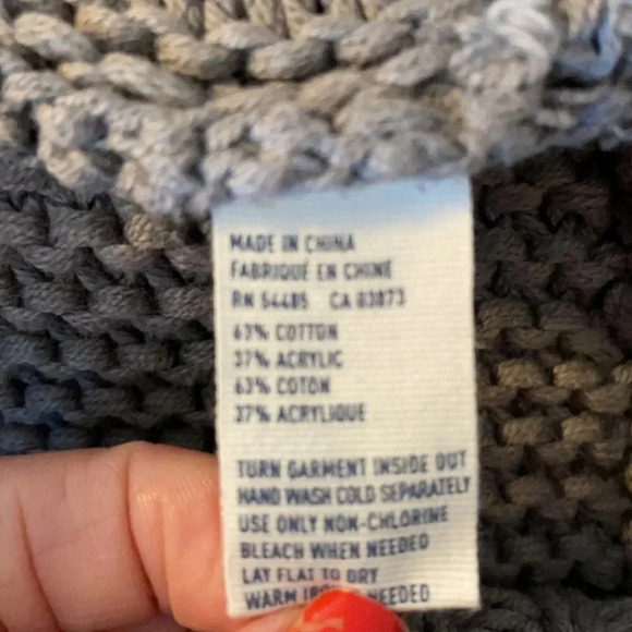 American Eagle Outfitters Chunky Cable Gray Wrap Over Front Sweater M - Picture 6 of 6